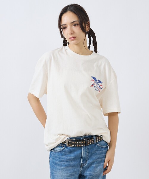 DEUS EX MACHINA（デウスエクスマキナ）の「【DEUS / デウス】CLAW-SOME WHIZZ ワンポイント / バックプリント / 半袖Tシャツ（Tシャツ/カットソー・メンズ・オフホワイト・M/L）」の2枚目の写真