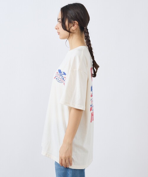 DEUS EX MACHINA（デウスエクスマキナ）の「【DEUS / デウス】CLAW-SOME WHIZZ ワンポイント / バックプリント / 半袖Tシャツ（Tシャツ/カットソー・メンズ・オフホワイト・M/L）」の4枚目の写真