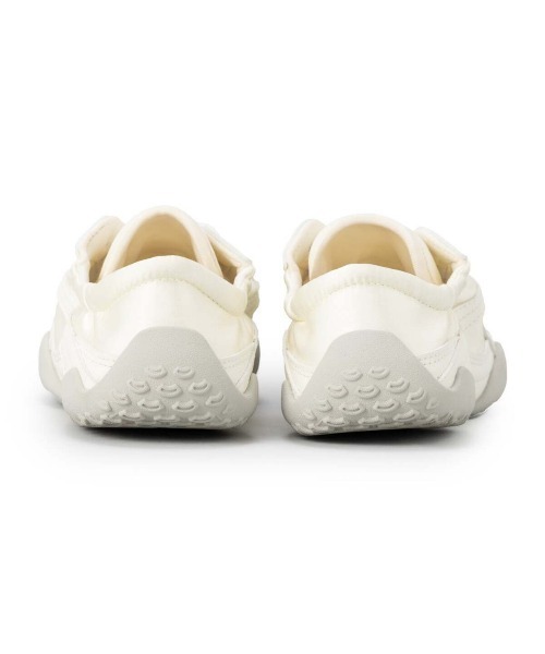 FILA（フィラ）の「FILA FILA GLIO（フィラ フィラ グリオ）（スニーカー・レディース・ベージュ系/ピンク系/シルバー系・23cm/23.5cm/24cm/24.5cm/25cm）」の15枚目の写真