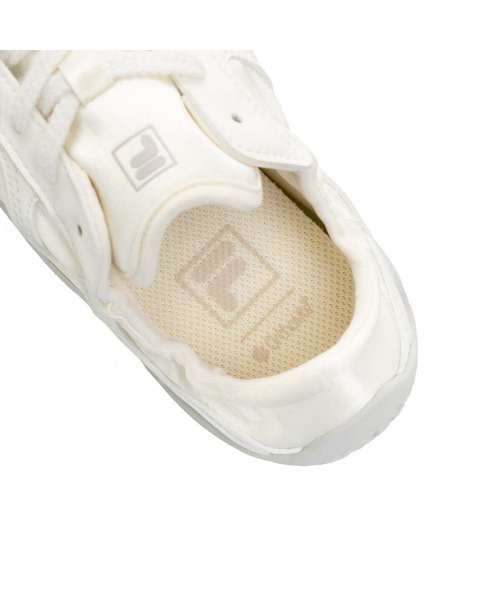FILA（フィラ）の「FILA FILA GLIO（フィラ フィラ グリオ）（スニーカー・レディース・ベージュ系/ピンク系/シルバー系・23cm/23.5cm/24cm/24.5cm/25cm）」の14枚目の写真
