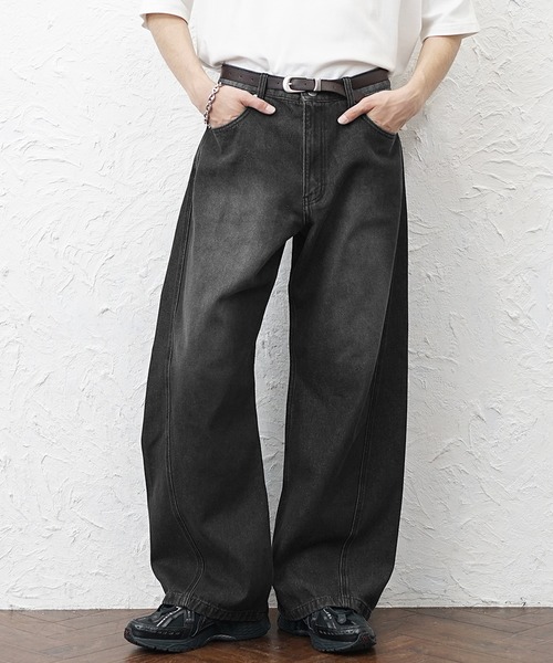 MinoriTY(マイノリティ)の「【MinoriTY】立体裁断ワイドバギーカーブデニムパンツ メンズ 春服 夏服(デニムパンツ・メンズ・ブラック/グレー/ブラウン/ブルー・LL/L/M)」の2枚目の写真