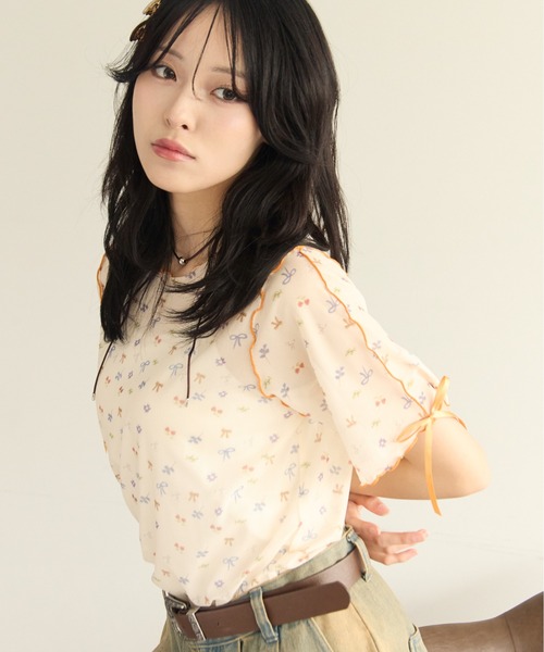 kutir(クティール)の「半袖アソート袖リボンシアーメロートップス(Tシャツ/カットソー・レディース・アイボリー/グリーン/ホワイト/オレンジ/ネイビー/ベージュ・FREE)」の1枚目の写真