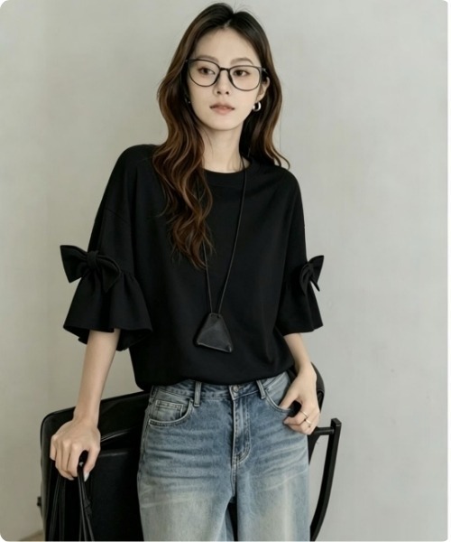 I.O.E（アイオイ）の「[韓国トレンド] 袖リボンデザインカットソー（Tシャツ/カットソー・レディース・アイボリー/ブラック/グレー・FREE）」の10枚目の写真