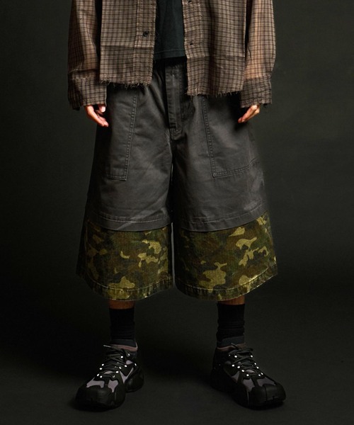 JOINT WORKS(ジョイントワークス)の「レイヤードカモショーツ / J Layered Camo Pants(その他パンツ・メンズ・グレー/ブラック・MEDIUM/LARGE)」の2枚目の写真