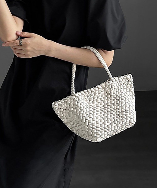 Doux Belle（ドゥーベル）の「ミニバッグ付き 編み込みデザインハンドバッグ（ハンドバッグ・レディース・シルバー/オフホワイト/ブラック・FREE）」の5枚目の写真