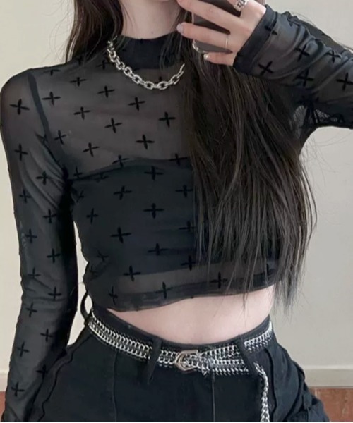 VIBGYOR(ヴィブジョー)の「【EIZZ/アイズ】クロス総柄 シアー クロップド トップス / タイト シースルーロンT(Tシャツ/カットソー・レディース・ブラック・FREE)」の5枚目の写真