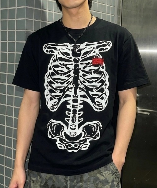 FREE DEE(フリー ディー)の「A'GEM/9 × .kom 『FREEDEE/フリーディー』スケルトングラフィック Tシャツ(Tシャツ/カットソー・メンズ・チャコールグレー/ブラック/カーキ・L/M)」の7枚目の写真