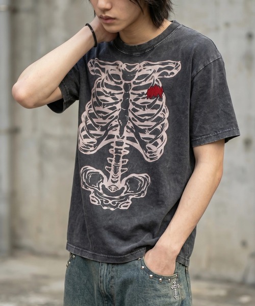 FREE DEE(フリー ディー)の「A'GEM/9 × .kom 『FREEDEE/フリーディー』スケルトングラフィック Tシャツ(Tシャツ/カットソー・メンズ・チャコールグレー/ブラック/カーキ・L/M)」の15枚目の写真