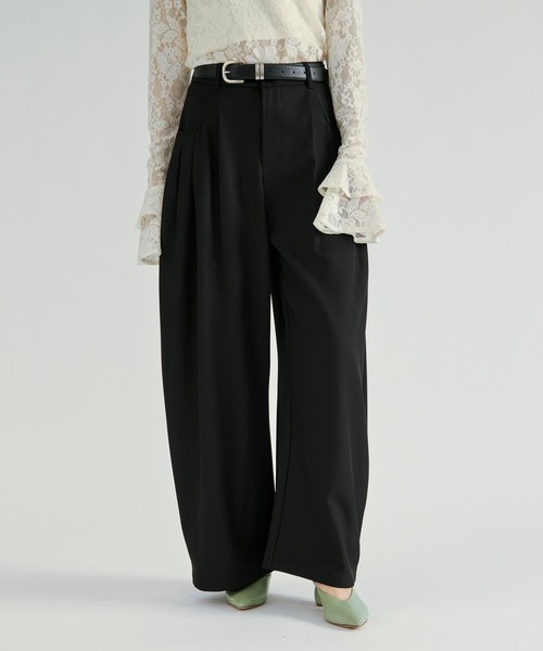 Ezick（エジック）の「Tuck balloon pants belt set / タックバルーンパンツ【ベルト付】（スラックス・レディース・チャコール/ブラック・FREE）」の3枚目の写真