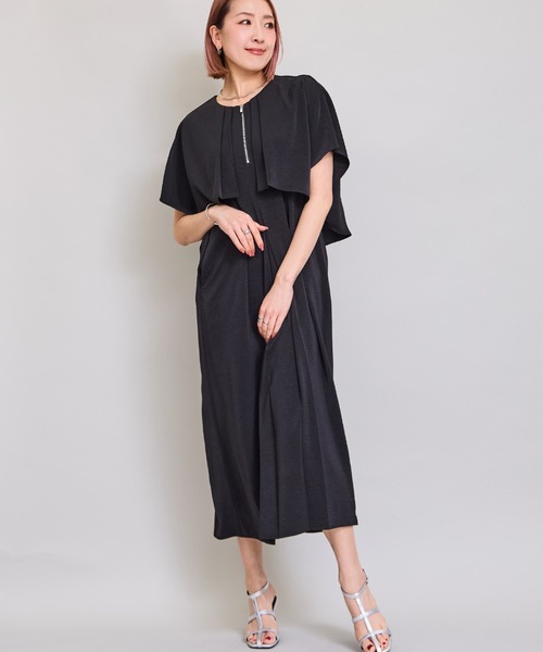LHELBIE(レルビエ)の「ハーフジップケープワンピ(サロペット/オーバーオール・レディース・ブラック/ネイビー/ブラウン・M)」の2枚目の写真