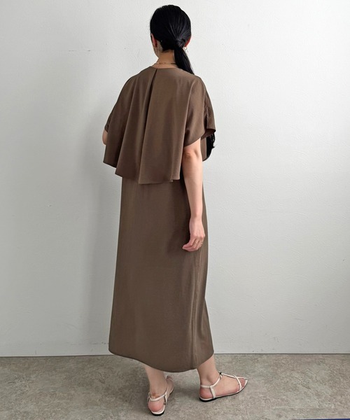 LHELBIE(レルビエ)の「ハーフジップケープワンピ(サロペット/オーバーオール・レディース・ブラック/ネイビー/ブラウン・M)」の17枚目の写真