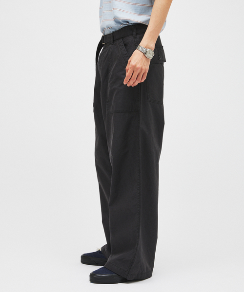 JOURNAL STANDARD(ジャーナルスタンダード)の「コットン リネン ベルテッド ワイド カット ベイカー パンツ(カーゴパンツ・メンズ・ブラック/ダークグリーン/オレンジ/アイボリー・SMALL/MEDIUM/LARGE)」の10枚目の写真