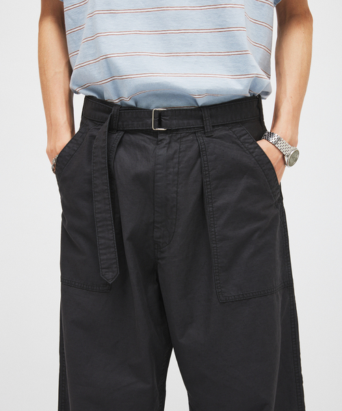 JOURNAL STANDARD(ジャーナルスタンダード)の「コットン リネン ベルテッド ワイド カット ベイカー パンツ(カーゴパンツ・メンズ・ブラック/ダークグリーン/オレンジ/アイボリー・SMALL/MEDIUM/LARGE)」の12枚目の写真