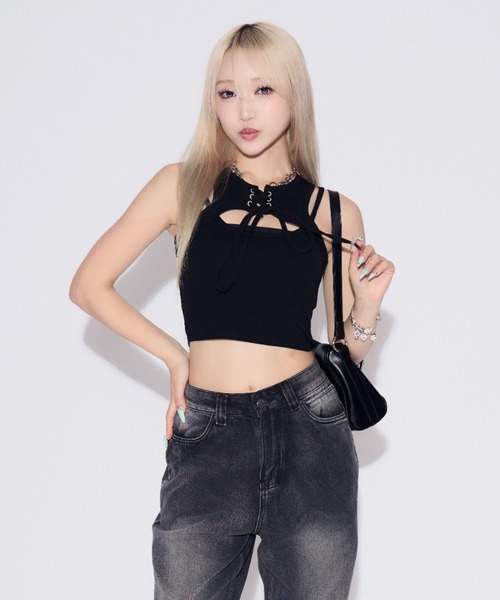 tinkerend(ティンカーエンド)の「【カップ付き】Cutout Lace-up Tank Top / カットアウトレースアップタンクトップ(タンクトップ・レディース・ブラック/ホワイト・FREE)」の11枚目の写真