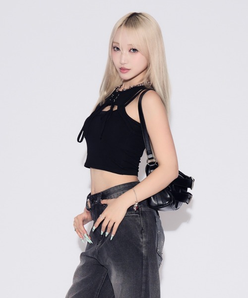 tinkerend(ティンカーエンド)の「【カップ付き】Cutout Lace-up Tank Top / カットアウトレースアップタンクトップ(タンクトップ・レディース・ブラック/ホワイト・FREE)」の13枚目の写真