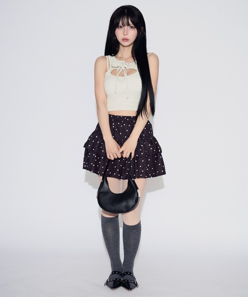 tinkerend(ティンカーエンド)の「【カップ付き】Cutout Lace-up Tank Top / カットアウトレースアップタンクトップ(タンクトップ・レディース・ブラック/ホワイト・FREE)」の7枚目の写真
