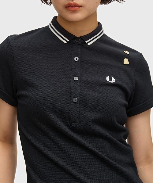 FRED PERRY(フレッドペリー)の「Amy Winehouse Tipped Polo Shirt/エイミー・ワインハウス ティップドポロシャツ(ポロシャツ・レディース・ブラック・10)」の3枚目の写真