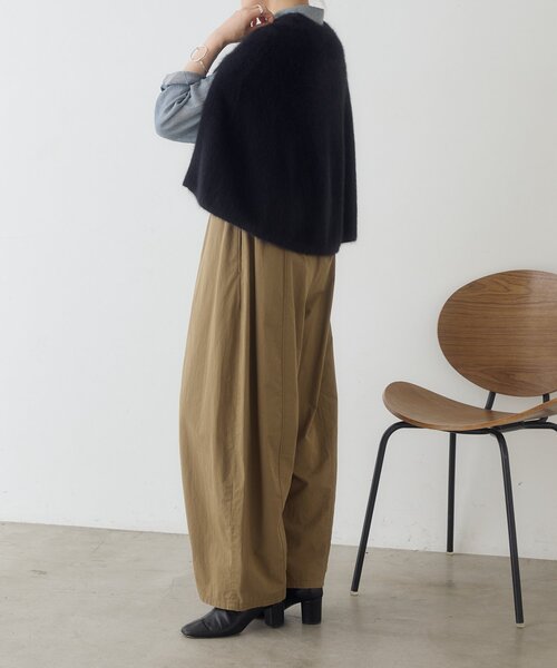 BEARDSLEY(ビアズリー)の「《6/27(土)12:00予約開始》ファーニットポンチョ(ニット/セーター・レディース・グレー/キャメル/ブルー/ブラック・FREE)」の19枚目の写真
