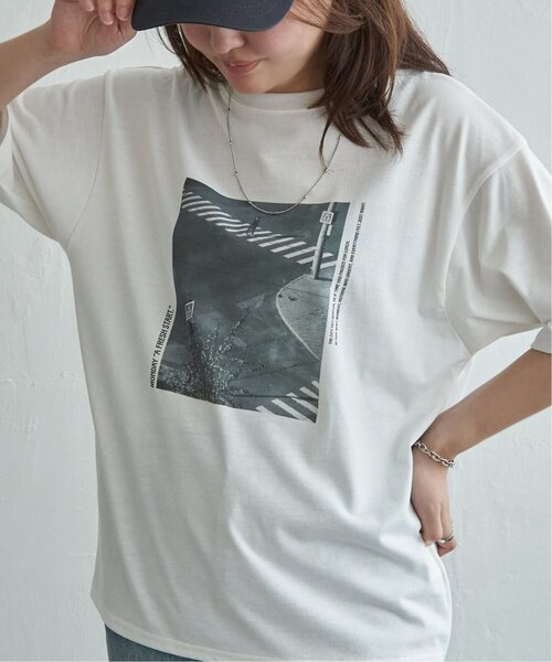 VENCEEXCHANGE（ヴァンスエクスチェンジ）の「PhotoプリントT（Tシャツ/カットソー・レディース・ライトグレー/グレー/ライトブルー/ブラウン系/ベージュ/ブラウン・FREE）」の2枚目の写真