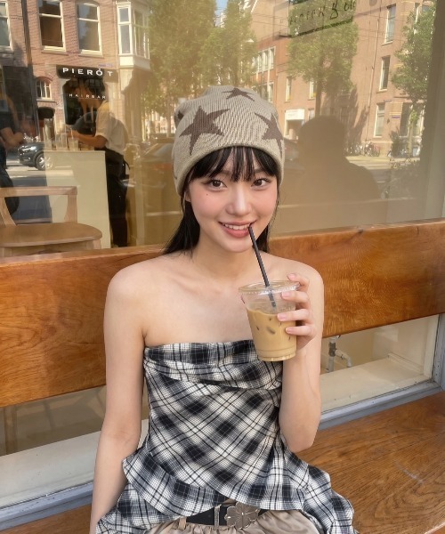 ipugo(イプゴ)の「ipugo/イプゴ チェック柄フリルチューブトップ(チューブトップ・レディース・ベージュ/ブラック・FREE)」の3枚目の写真
