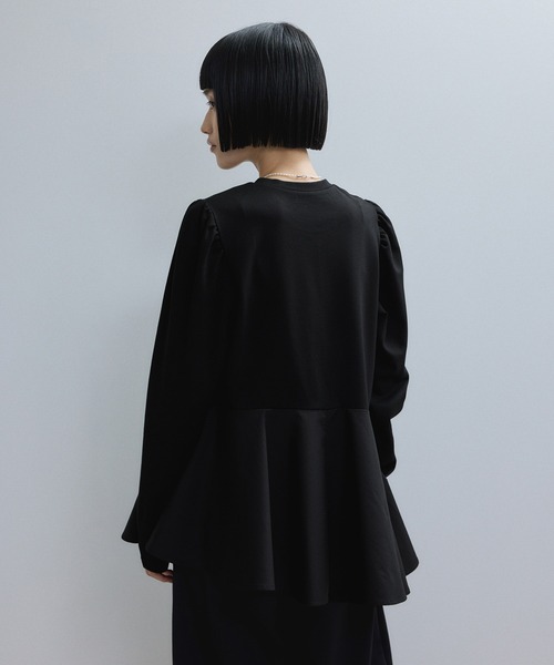ADAM ET ROPE'（アダムエロペ）の「【WEB限定】・【定番】フリルペプラムロングスリーブカットソー（Tシャツ/カットソー・レディース・ブラック/ホワイト・FREE）」の9枚目の写真