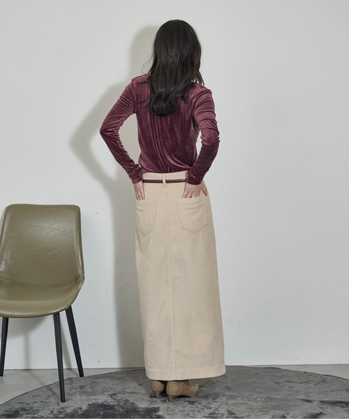 THE YOn(ザヨン)の「2wayロゴ刺繍ベロアロンT(Tシャツ/カットソー・レディース・オリーブ/ブラック/プラム/アイボリー・FREE)」の18枚目の写真