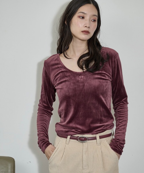 THE YOn(ザヨン)の「2wayロゴ刺繍ベロアロンT(Tシャツ/カットソー・レディース・オリーブ/ブラック/プラム/アイボリー・FREE)」の11枚目の写真