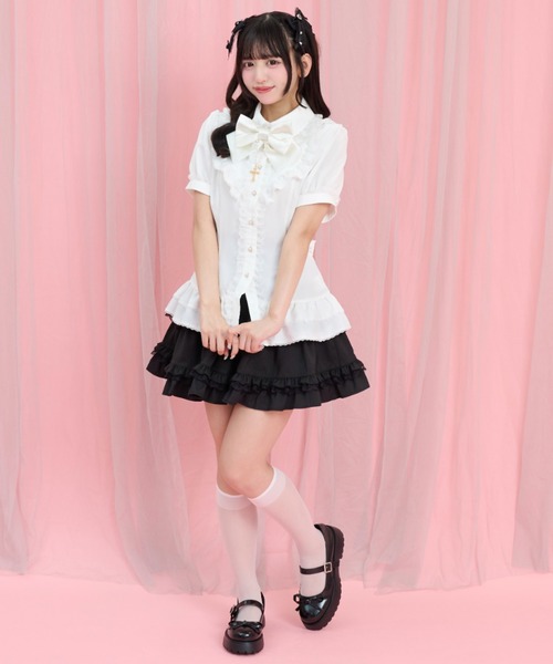 Secret Honey(シークレットハニー)の「裾フリルオーバーブラウス(シャツ/ブラウス・レディース・オフホワイト/ブラック・MEDIUM)」の3枚目の写真