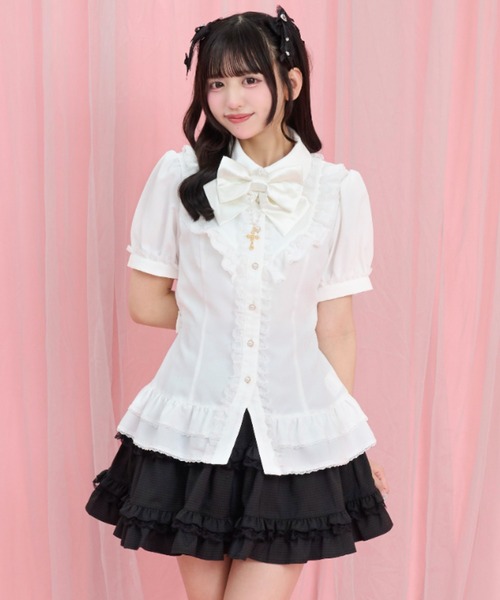 Secret Honey(シークレットハニー)の「裾フリルオーバーブラウス(シャツ/ブラウス・レディース・オフホワイト/ブラック・MEDIUM)」の4枚目の写真
