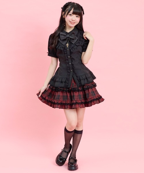Secret Honey(シークレットハニー)の「裾フリルオーバーブラウス(シャツ/ブラウス・レディース・オフホワイト/ブラック・MEDIUM)」の6枚目の写真