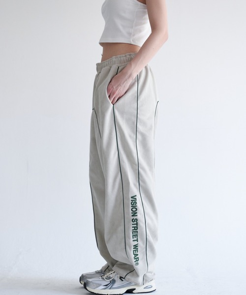 VISION STREET WEAR(ヴィジョンストリートウェア)の「Fake suede piping pants / フェイクスエードパイピングパンツ(その他パンツ・メンズ・オフホワイト/ブラック/バーガンディー・MEDIUM/LARGE/X-LARGE)」の5枚目の写真