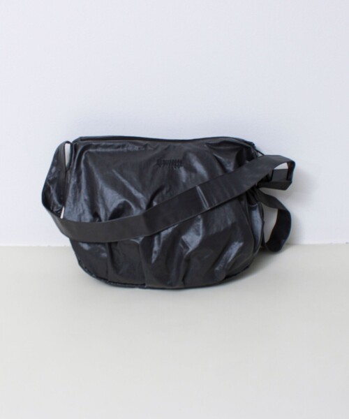 UNIVERSAL OVERALL(ユニバーサルオーバーオール)の「【UNIVERSAL OVERALL】Surplus HOBO shoulder bag(ショルダーバッグ・メンズ・チャコールグレー/ダークカーキ・FREE)」の1枚目の写真