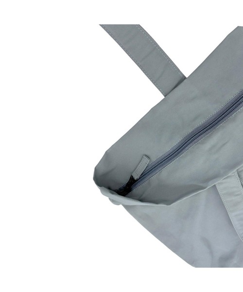 ROOTOTE（ルートート）の「ルートート / トートバッグ 大容量 撥水 軽量 1泊 旅行 キャリーオン 通勤 SC.グランデ.ジップ-B（トートバッグ・レディース・ブラック/グレー/レッド/タン・FREE）」の8枚目の写真