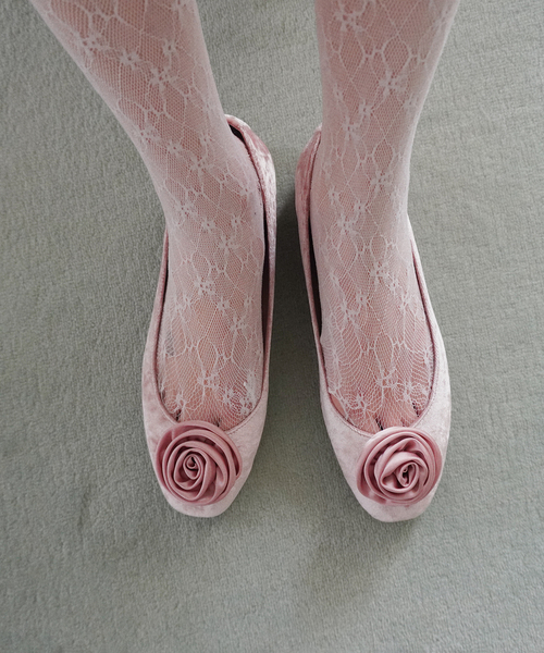 LE TALON(ルタロン)の「《/WEB+一部店舗限定》Le decore / ル デコレ petit rose ballet(バレエシューズ・レディース・カーキ/ピンク/アイボリー/ブラック×ブラック・22cm/22.5cm/23cm/23.5cm/25cm/24cm/24.5cm)」の1枚目の写真