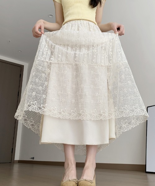 FLINEA(フリネア)の「Aライン刺繍チュールスカート(スカート・レディース・ベージュ・FREE)」の9枚目の写真