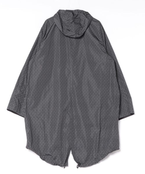 MICHAEL KORS（マイケルコース）の「リバーシブル アノラック - MKシグネチャー（その他アウター・メンズ・グレー系・M/XL/L）」の2枚目の写真