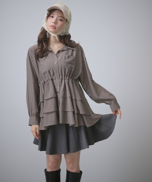 AND COUTURE(アンドクチュール)の「ベルト付きフレアミニスカート(スカート・レディース・ブラウン/ライトグレー/チャコールグレー・MEDIUM/SMALL)」の13枚目の写真