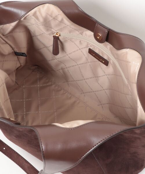 MICHAEL KORS(マイケルコース)の「BERNIE LG TOTE(トートバッグ・レディース・ブラウン系・FREE)」の4枚目の写真