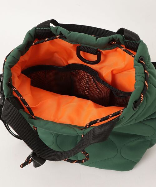 KiU（キウ）の「キウ KiU PADDED POCKETFUL MINI BAG（トートバッグ・メンズ・その他・ONE SIZE）」の4枚目の写真