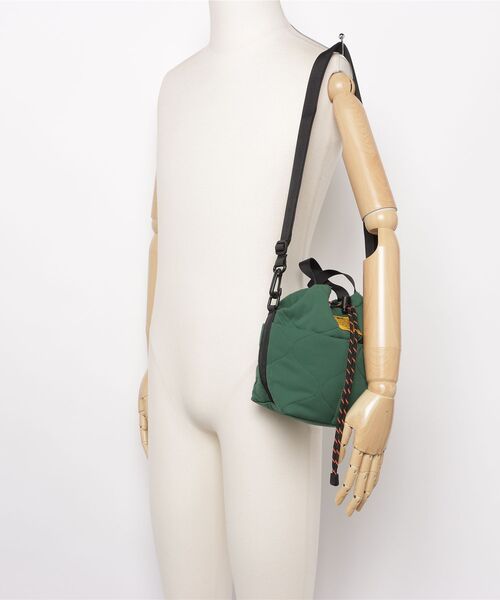 KiU（キウ）の「キウ KiU PADDED POCKETFUL MINI BAG（トートバッグ・メンズ・その他・ONE SIZE）」の5枚目の写真