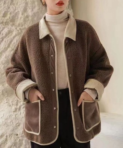 AMAJI（アマジ）の「ボア切替 オーバーサイズ ジャケット（その他アウター・レディース・ブラウン/ブラック・LARGE/MEDIUM/SMALL/X-LARGE）」の2枚目の写真