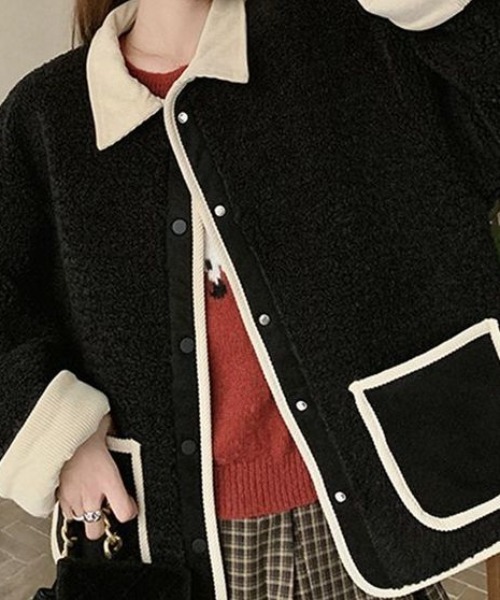 AMAJI（アマジ）の「ボア切替 オーバーサイズ ジャケット（その他アウター・レディース・ブラウン/ブラック・LARGE/MEDIUM/SMALL/X-LARGE）」の4枚目の写真