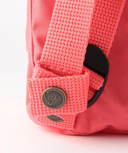 FJALL RAVEN （フェールラーベン）の「【FJALL RAVEN】カンケン ミニ 7L（バックパック/リュック・キッズ・グレー/ピンク/ライトブルー/ネイビー/レッド/ライム・FREE）」の8枚目の写真