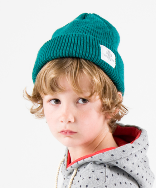 Smoothy(スムージー)の「Smoothy Color Knitcap / スムージー カラーニットキャップ(ニットキャップ/ビーニー・キッズ・ブラック/サックスブルー/エメラルドブルー/ベージュ/ネイビー/パープル/マスタード/ホワイト/ヘザーグレー/ピンク/レッド・FREE)」の5枚目の写真