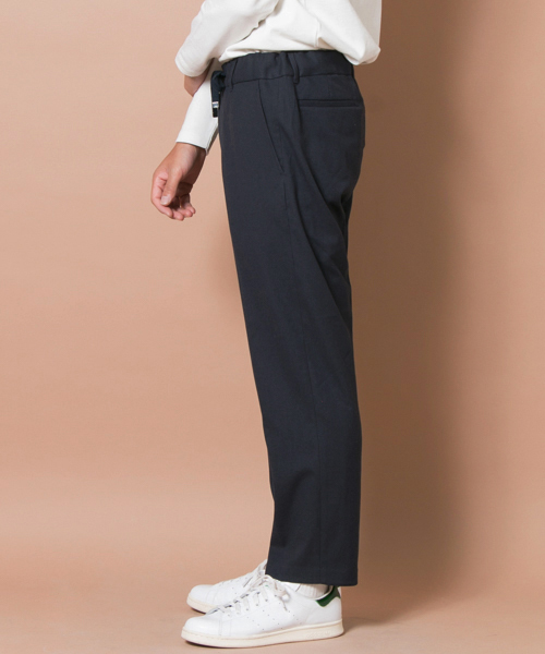 URBAN RESEARCH（アーバンリサーチ）の「UR TAILOR キャリーマンストレッチセットアップPT（その他パンツ・メンズ・グレー/ネイビー・MEDIUM/SMALL/LARGE）」の4枚目の写真