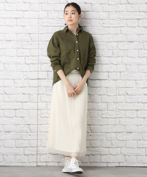 LEPSIM(レプシィム)の「オーバーサイズシャツLS 739456(シャツ/ブラウス・レディース・カーキ/オフホワイト/ブルー・FREE)」の4枚目の写真