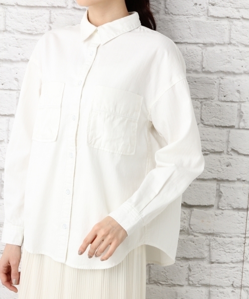 LEPSIM(レプシィム)の「オーバーサイズシャツLS 739456(シャツ/ブラウス・レディース・カーキ/オフホワイト/ブルー・FREE)」の14枚目の写真