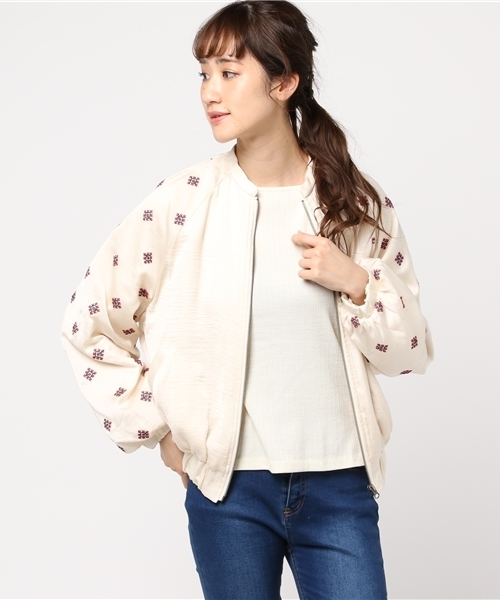 SLY（スライ）の「SATIN 刺繍BZ（ブルゾン・レディース・オフホワイト/カーキ/キャメル・FREE）」の12枚目の写真