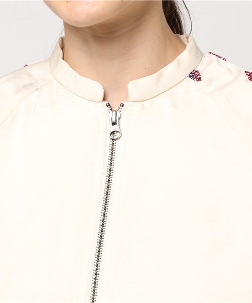 SLY（スライ）の「SATIN 刺繍BZ（ブルゾン・レディース・オフホワイト/カーキ/キャメル・FREE）」の7枚目の写真