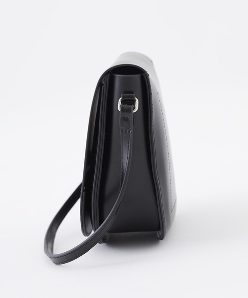 YAHKI(ヤーキ)の「【YAHKI】《STUDIOUS復刻&別注》ラウンドショルダーバッグ YH-131(ショルダーバッグ・レディース・ブラック/ベージュ/レッド/ライトベージュ/ダークブラック/ライトブルー/ベージュ系その他2・FREE)」の8枚目の写真